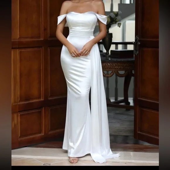 brand new wedding dress - Picture 3 of 5